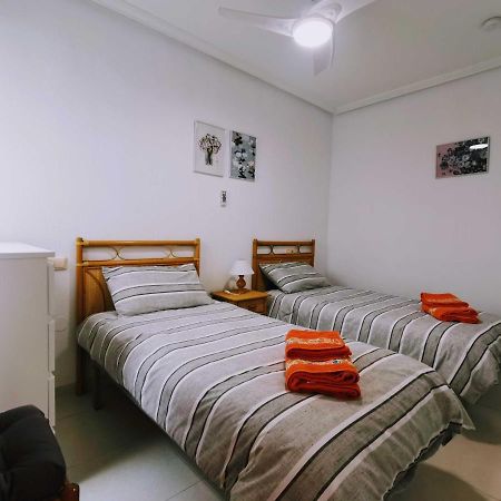 El Sombrero Apartment With Free Wifi Playa Del Cura تورّيفيِخا المظهر الخارجي الصورة