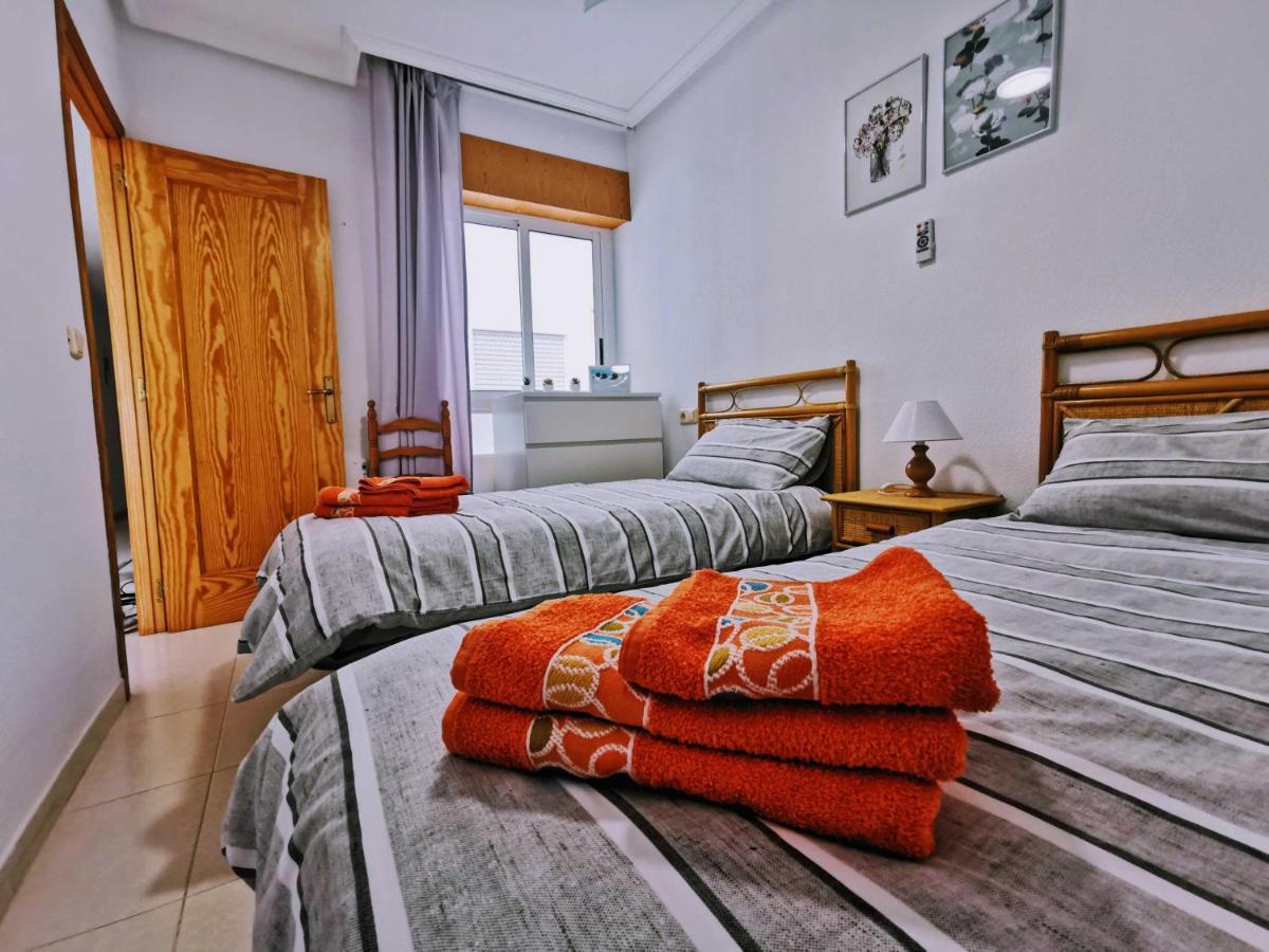 El Sombrero Apartment With Free Wifi Playa Del Cura تورّيفيِخا المظهر الخارجي الصورة