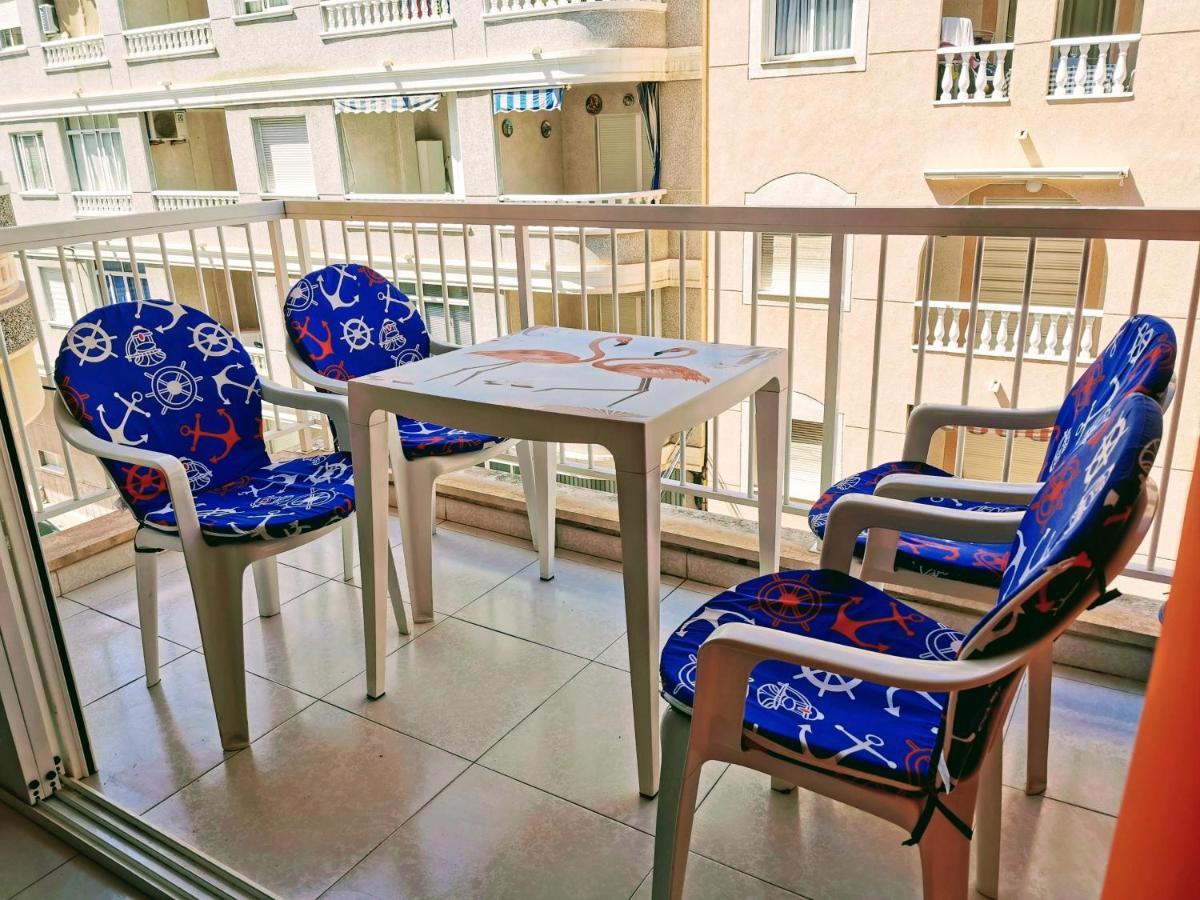 El Sombrero Apartment With Free Wifi Playa Del Cura تورّيفيِخا المظهر الخارجي الصورة