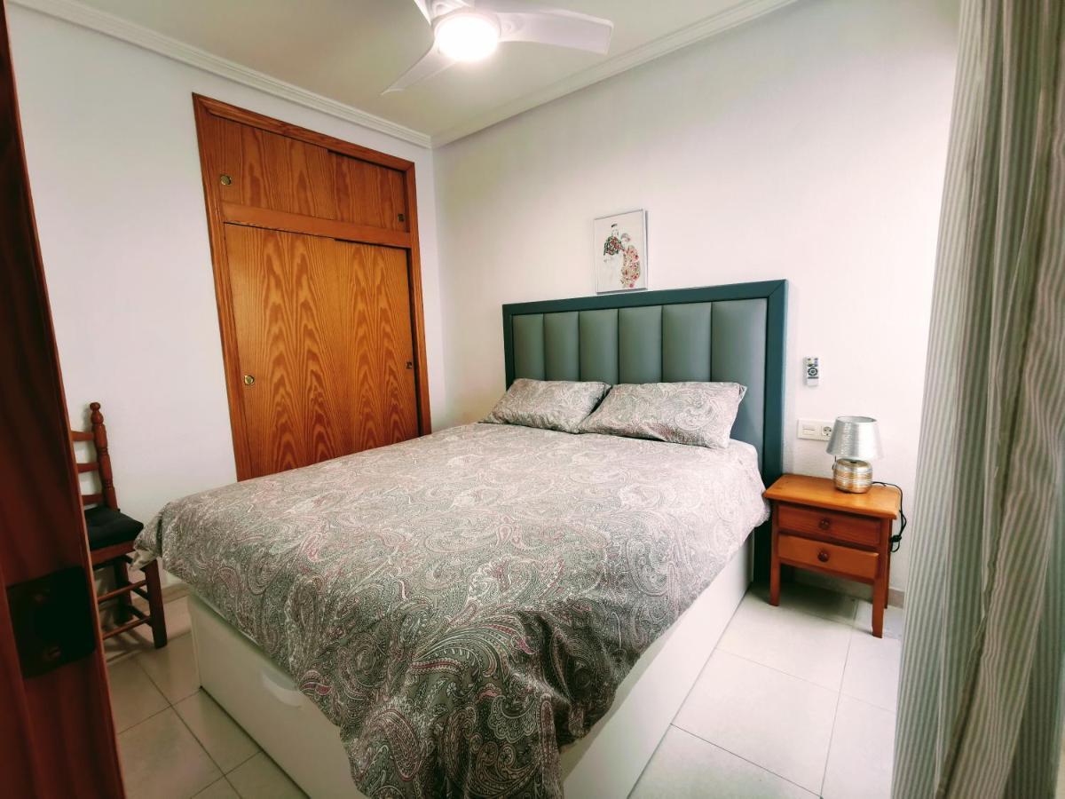 El Sombrero Apartment With Free Wifi Playa Del Cura تورّيفيِخا المظهر الخارجي الصورة