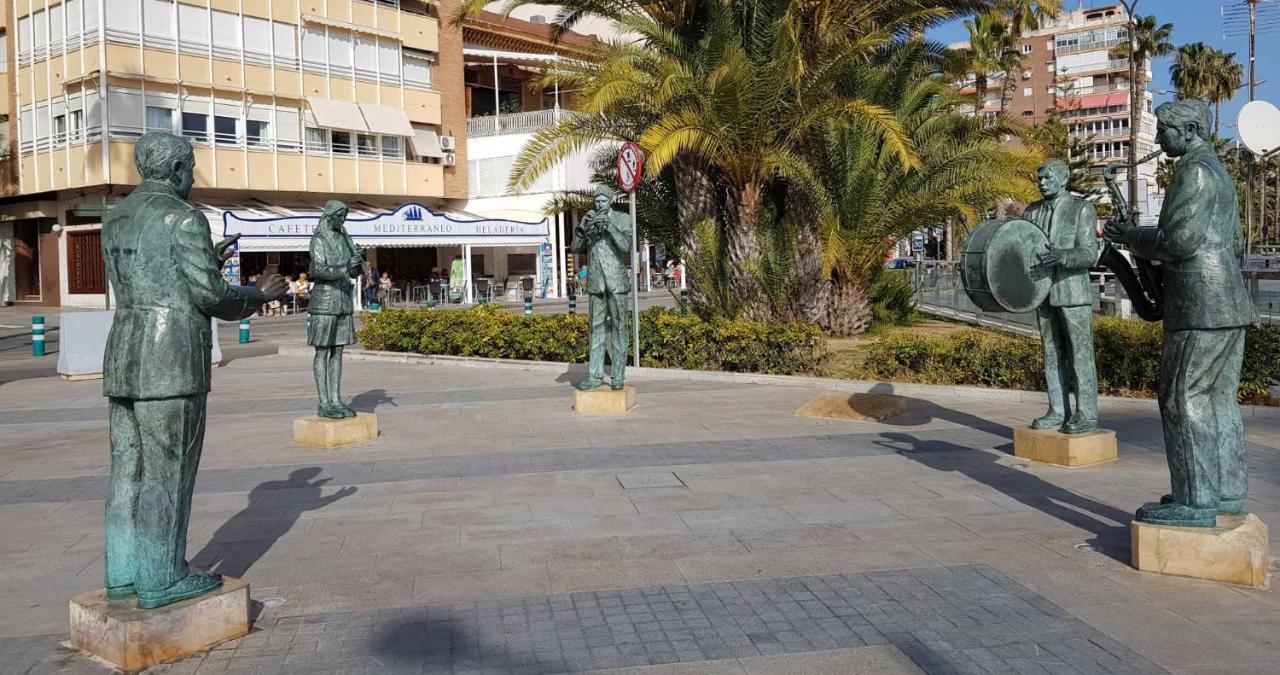El Sombrero Apartment With Free Wifi Playa Del Cura تورّيفيِخا المظهر الخارجي الصورة