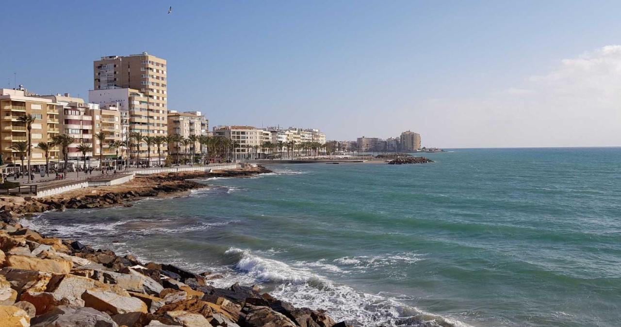 El Sombrero Apartment With Free Wifi Playa Del Cura تورّيفيِخا المظهر الخارجي الصورة